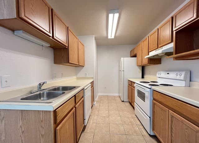 rental at 7302  Trail Xing in San Antonio, TX — photo 4