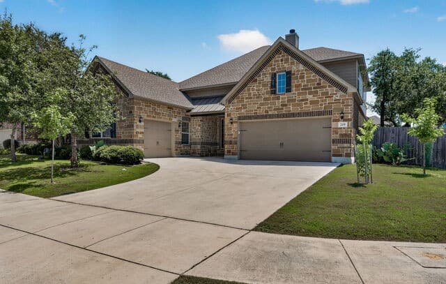 rental at 219  Woods Of Boerne Blvd in Boerne, TX — photo 2