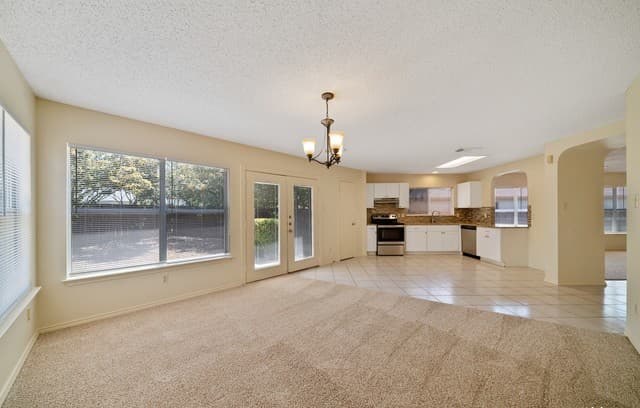 rental at 9643  Arcadia Crk in San Antonio, TX — photo 5