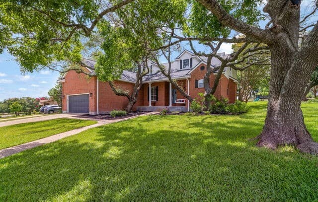 rental at 29607  Fairway Bluff Dr in Boerne, TX — photo 1