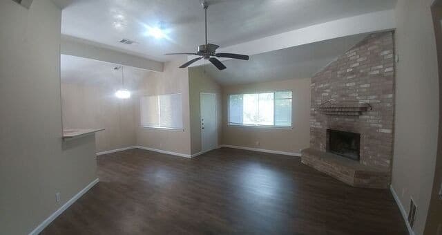 rental at 8131  Forest Dawn in Live Oak, TX — photo 2
