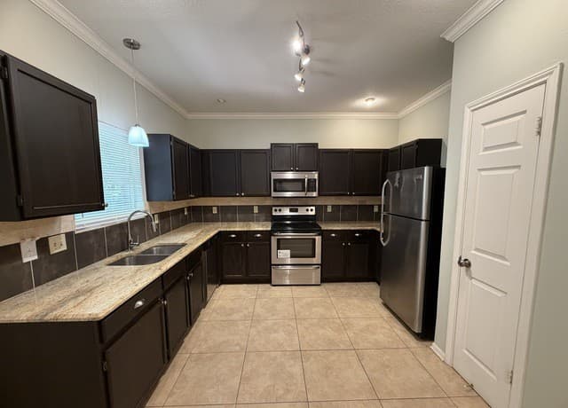 rental at 13123  Burgundy Pt in San Antonio, TX — photo 5