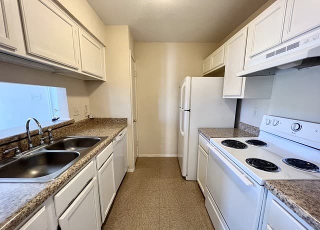 rental at 810  Station St Unit 4 in Converse, TX — photo 5