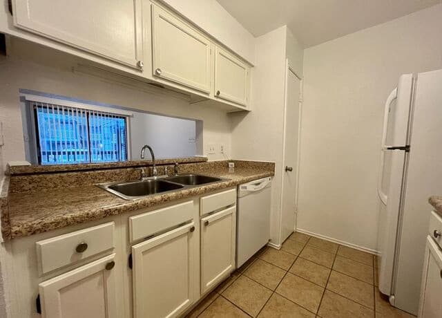 rental at 810  Station St Unit 2 in Converse, TX — photo 5
