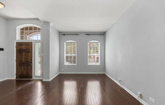 rental at 24751  Buck Crk in San Antonio, TX — photo 5