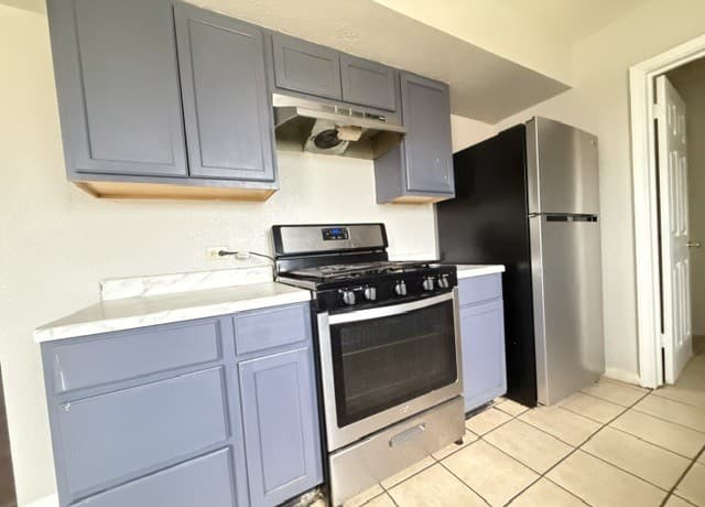 rental at 313  Calgary Ave Unit C in San Antonio, TX — photo 3