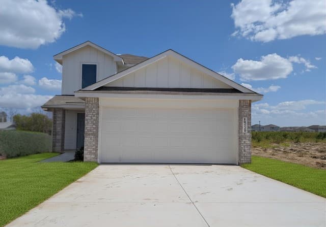 rental at 10520  Rainbow Frst in Converse, TX — photo 1