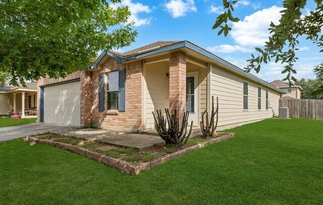 rental at 237  Cactus Patch in Schertz, TX — photo 2