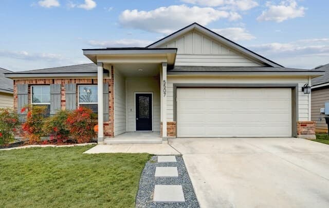 rental at 5507  Pearl Valley in San Antonio, TX — photo 1