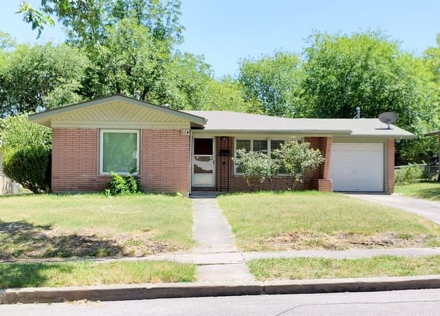 rental at 514  Adrian in San Antonio, TX — photo 1