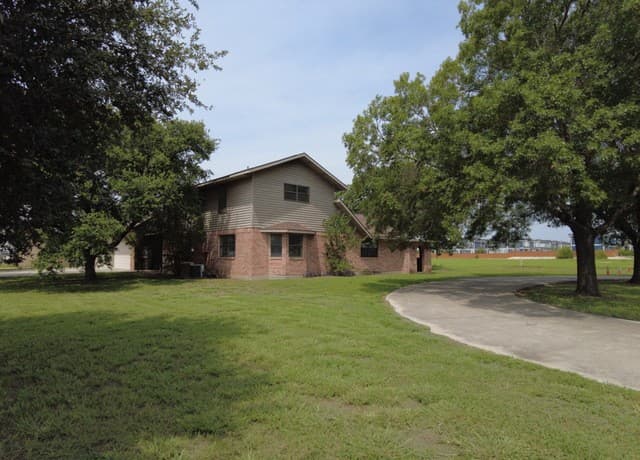rental at 972  Barbarosa Rd in New Braunfels, TX — photo 1