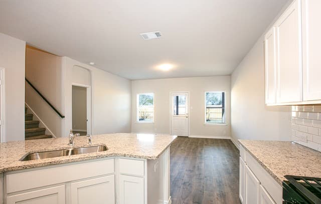 rental at 4925  Practice Grn in San Antonio, TX — photo 1