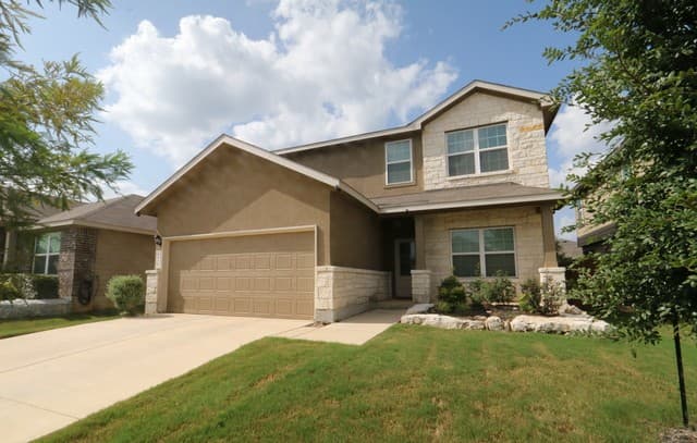 rental at 4925  Practice Grn in San Antonio, TX — photo 3