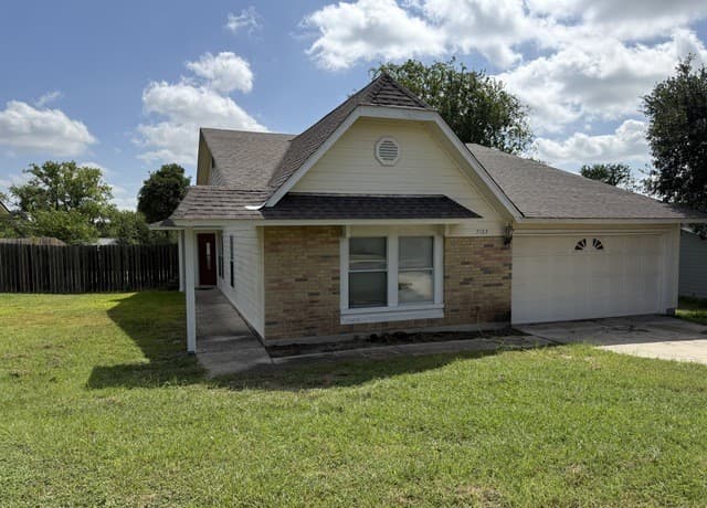rental at 7107  Winter Rdg in Converse, TX — photo 1