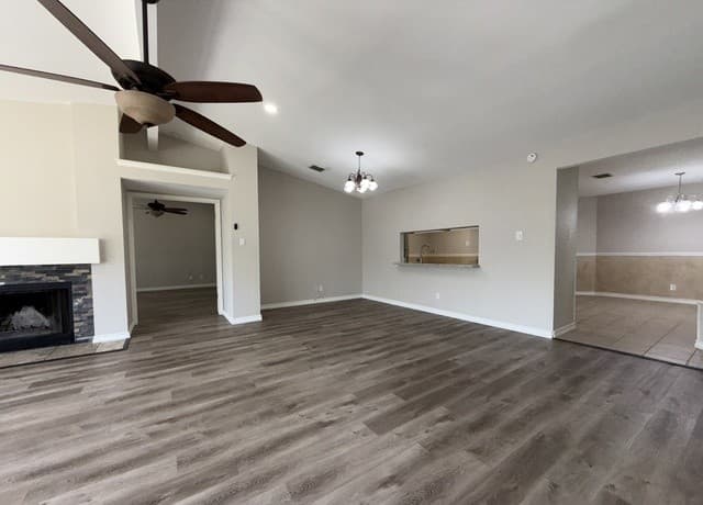rental at 7107  Winter Rdg in Converse, TX — photo 2