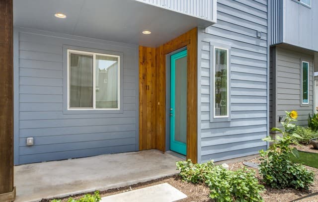 rental at 330  Clay St Unit 11 in San Antonio, TX — photo 2