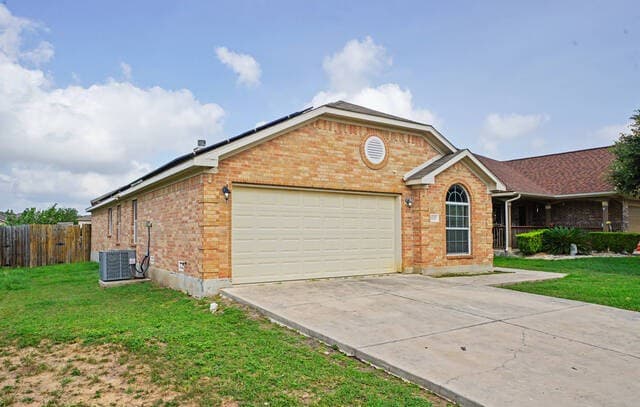 rental at 6527  Candleview Ct in San Antonio, TX — photo 3