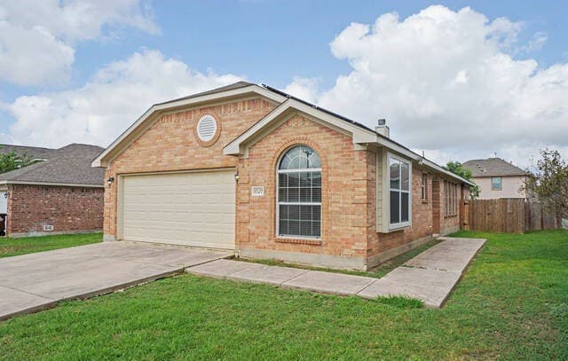 rental at 6527  Candleview Ct in San Antonio, TX — photo 5