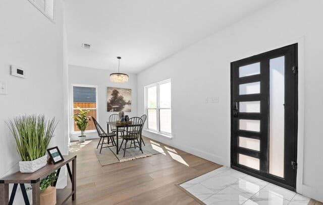 rental at 117  Carle Ave in San Antonio, TX — photo 4