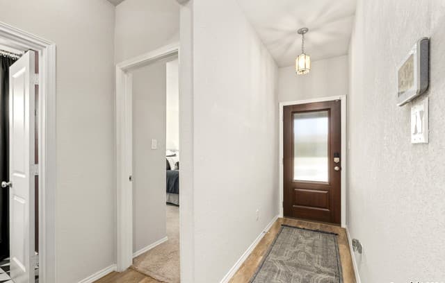 rental at 10674  Penelope Way in Converse, TX — photo 2