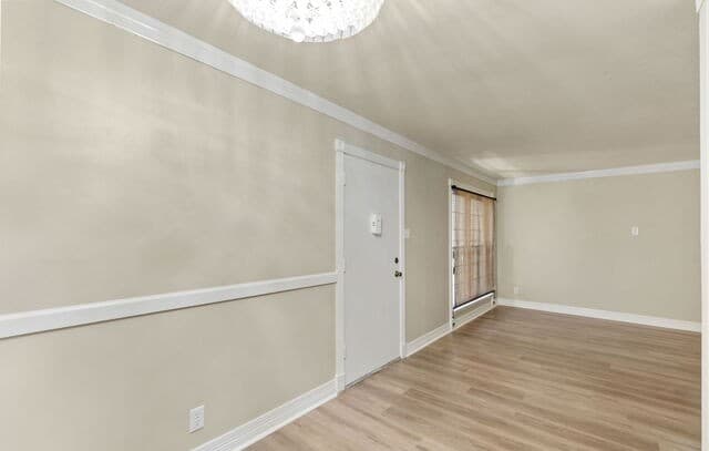 rental at 8702  Village Dr Unit 302 in San Antonio, TX — photo 4