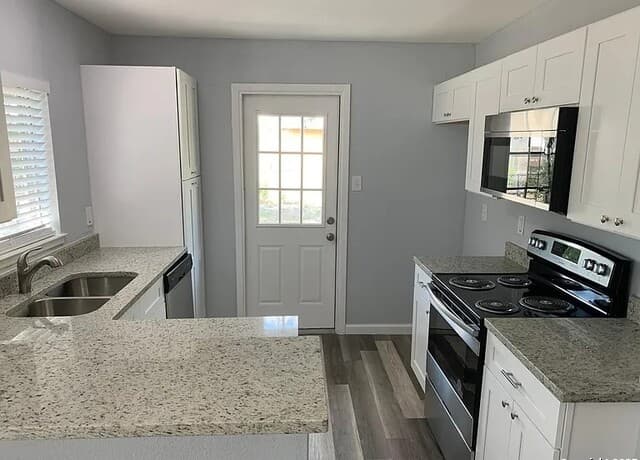rental at 5135  Tom Stafford Dr in Kirby TX