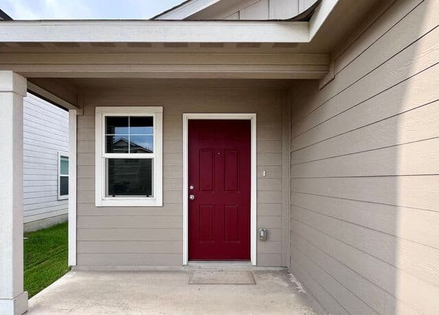 rental at 6318  Sycamore Run in San Antonio, TX — photo 3