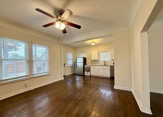 rental at 1344  Fulton Ave in San Antonio, TX — photo 4
