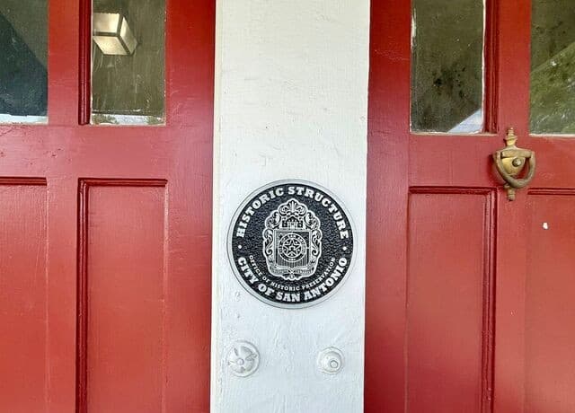rental at 1346  Fulton Ave in San Antonio, TX — photo 3
