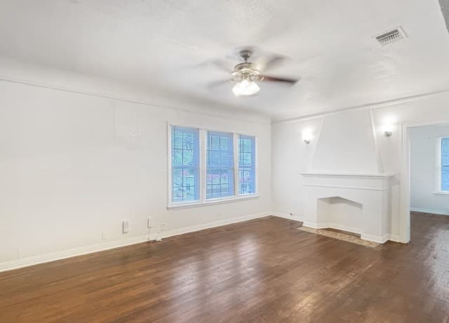 rental at 1346  Fulton Ave in San Antonio, TX — photo 4