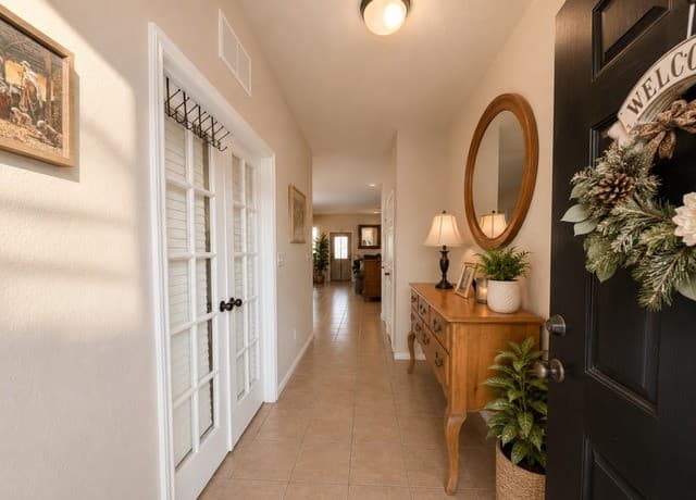 rental at 610  Trinity Mdw in San Antonio, TX — photo 3