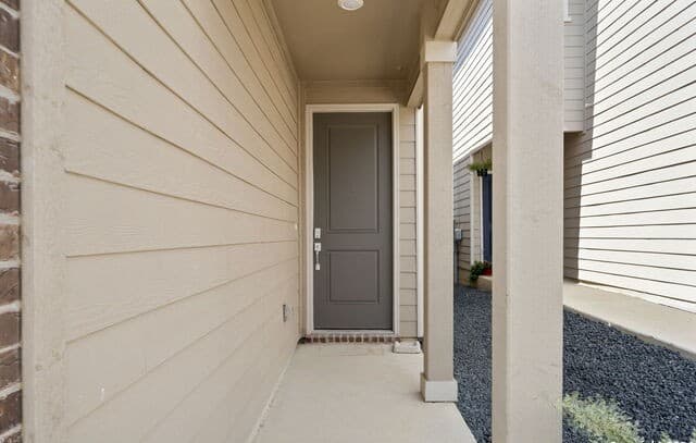 rental at 10643 W Military Dr Unit 57 in San Antonio, TX — photo 4