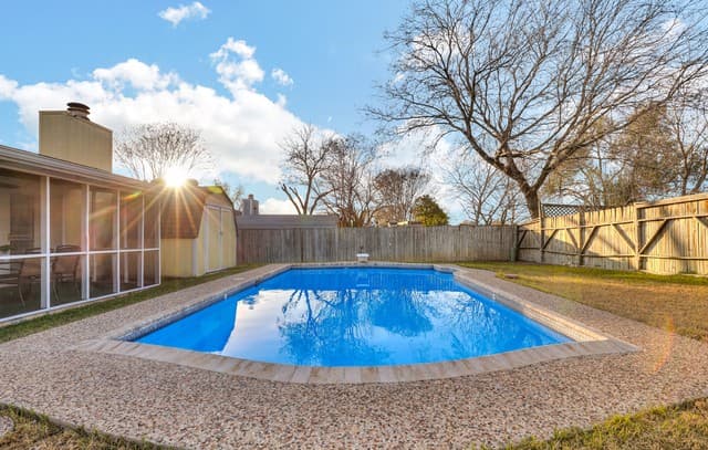 rental at 10535  Breeds Hill in San Antonio, TX — photo 1