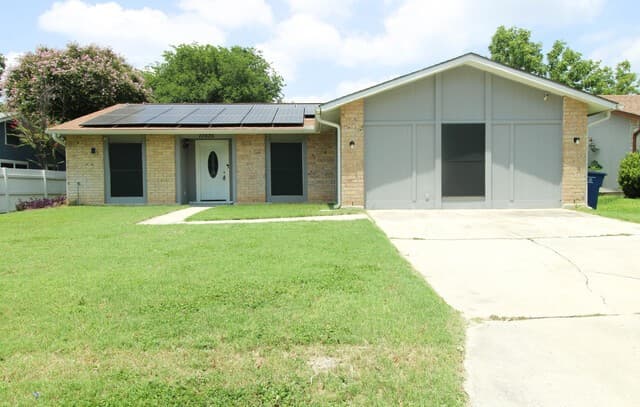 rental at 10535  Breeds Hill in San Antonio, TX — photo 2