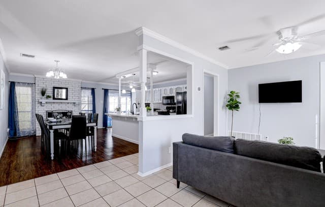 rental at 10535  Breeds Hill in San Antonio, TX — photo 4