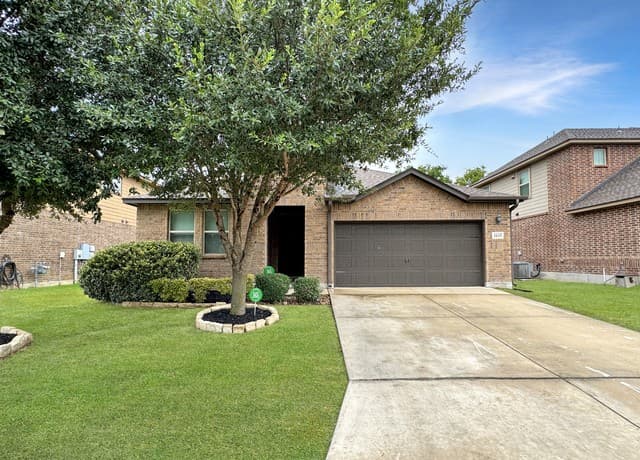 rental at 1615  Finland Palm in San Antonio, TX — photo 2
