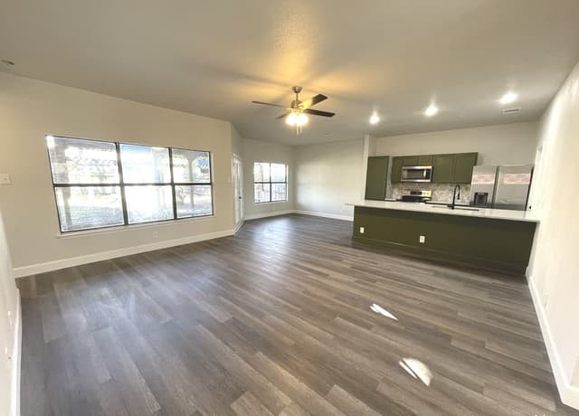 rental at 7131  Warrior Trl in San Antonio, TX — photo 3