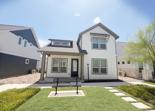 rental at 2161  Hofstaat Unit # 63 in New Braunfels, TX — photo 2