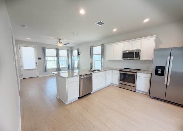 rental at 2161  Hofstaat Unit # 63 in New Braunfels, TX — photo 3