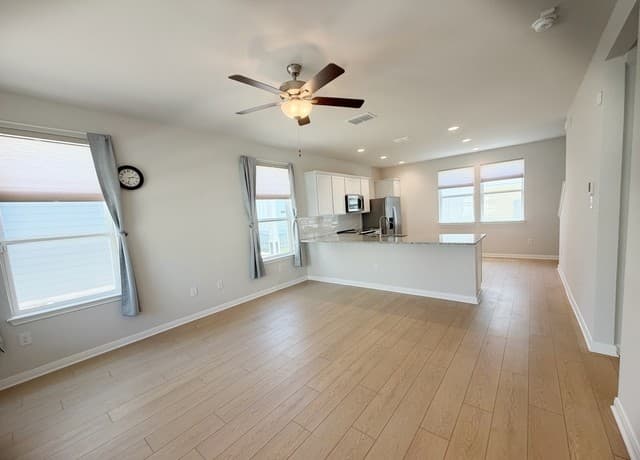 rental at 2161  Hofstaat Unit # 63 in New Braunfels, TX — photo 4