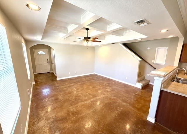 rental at 5026  Summitwood Unit 1 in San Antonio, TX — photo 4