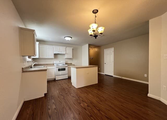 rental at 5706  Hickory Cyn in San Antonio, TX — photo 5