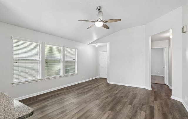 rental at 3318  Barrel Pass in San Antonio, TX — photo 3
