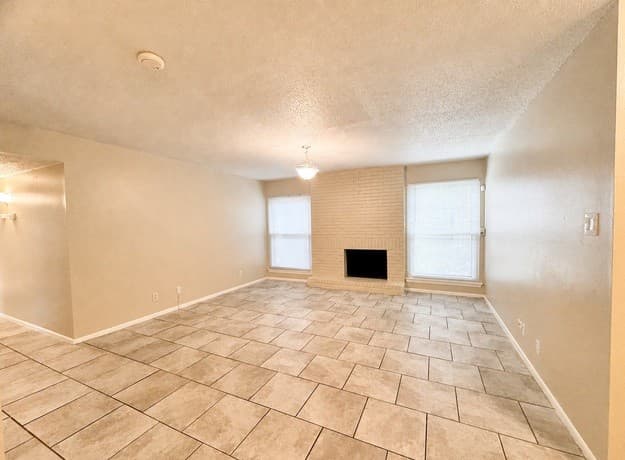 rental at 2300  Nacogdoches Unit #161-O in San Antonio, TX — photo 5