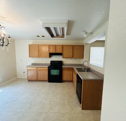 rental at 16123  Ambush Grv in San Antonio, TX — photo 5