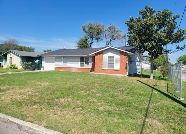 rental at 4731  Belinda Lee St in San Antonio, TX — photo 2