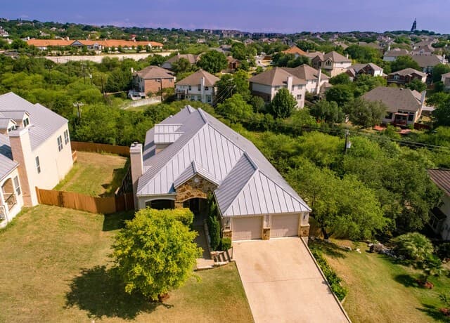 rental at 911  Sutters Rim in San Antonio, TX — photo 2