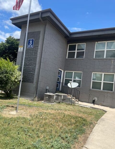 rental at 451  Natalen Ave Unit 1101, 1201, 3101 in San Antonio, TX — photo 2