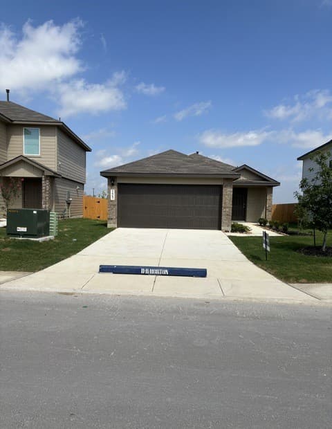 rental at 1667  House Finch in San Antonio, TX — photo 1