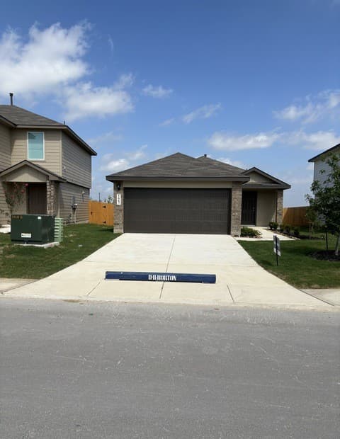 rental at 1667  House Finch in San Antonio, TX — photo 2